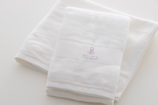 Serviettes et langes en gaze Imabari, ateliers d'Imabari (label certifié), produit japonais importé en gros par Comptoir Nippon